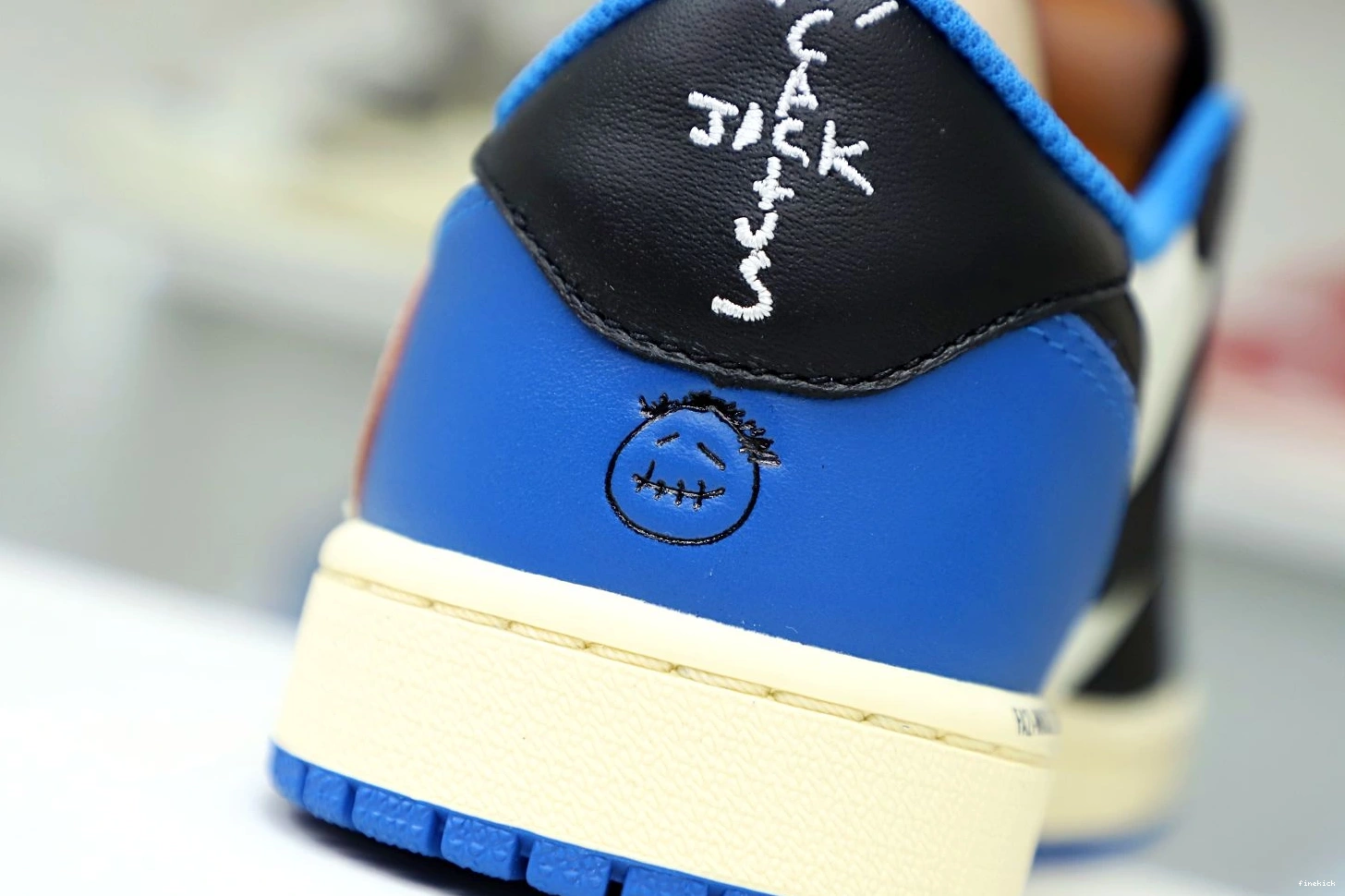 X FRAGMENT DESIGN AIR SCOTT JORDAN TRAVIS LOW X 1 1211
